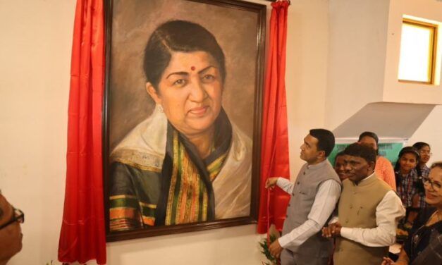 ರವೀಂದ್ರ  ಭವನಕ್ಕೆ ದಿ.ಲತಾ ಮಂಗೇಶಕರ್ ರವರ ಹೆಸರು