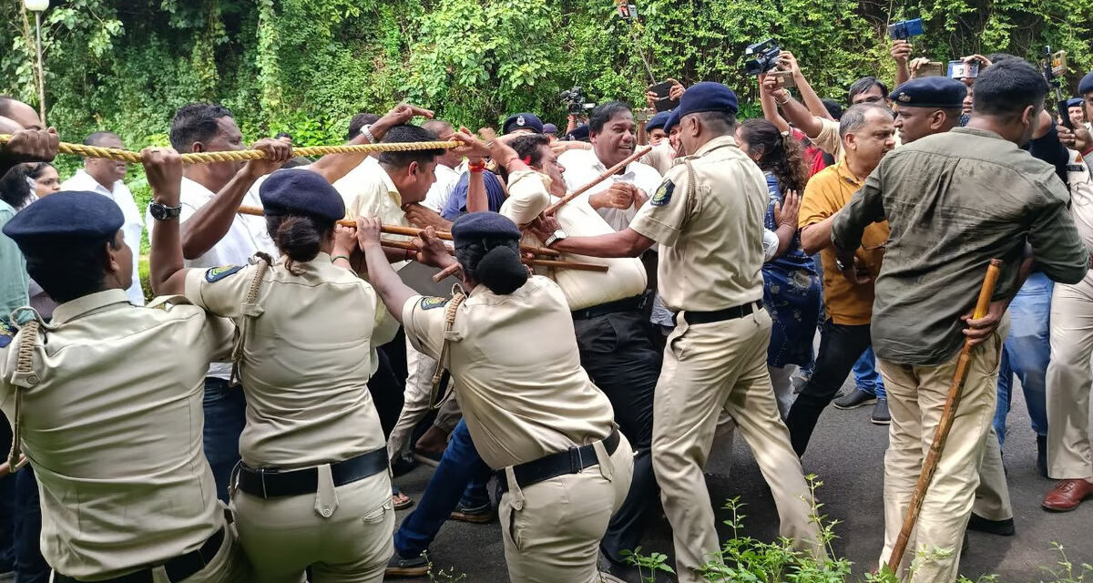 ಗೋವಾದಲ್ಲಿ ಕೃಷಿ ಭೂಮಿ ರೂಪಾಂತರ ಗದ್ದಲ , ಕಾಂಗ್ರೇಸ್ ಪ್ರತಿಭಟನೆ