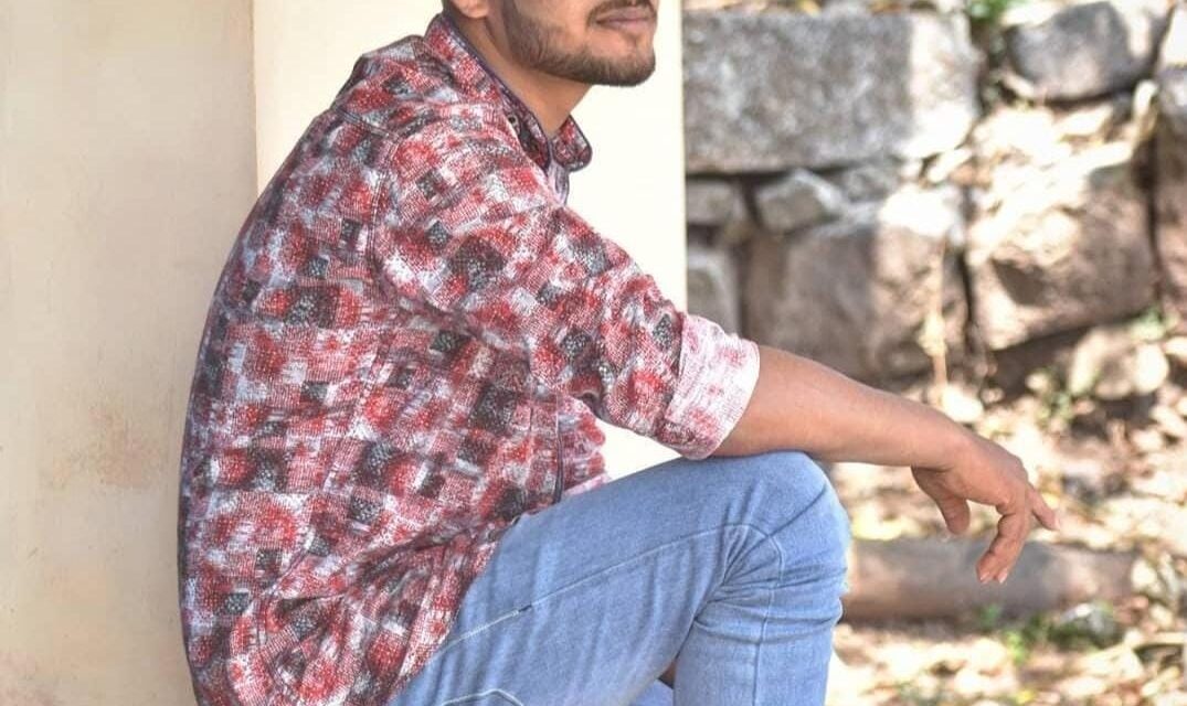 ವಾಟ್ಸಪ್ ಸ್ಟೇಟಸ್ ಹಾಕಿ: ಶವವಾಗಿ ಪತ್ತೆ
