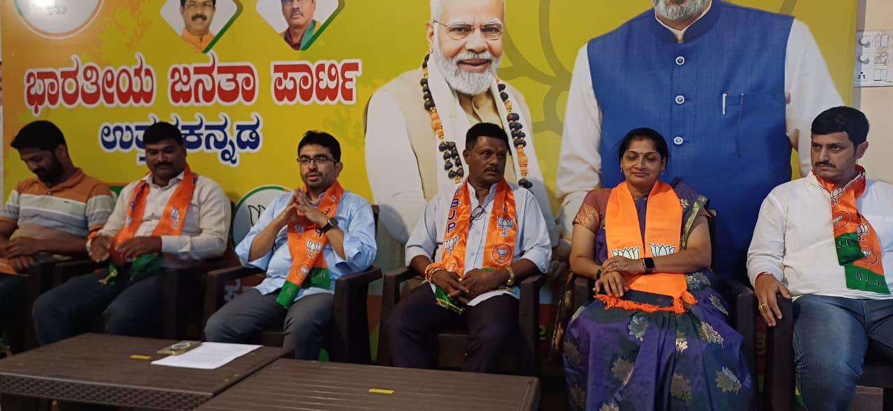 ದೇಶ,ರಾಷ್ಟ್ರ ಜನವಿರೋಧಿ ಕೆಲಸಕ್ಕೆ ಕಾಂಗ್ರೇಸ್ ಕೈ ಹಾಕಿದೆ-ಹರಿಪ್ರಕಾಶ ಕೋಣೆಮನೆ