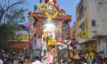 ಬನಹಟ್ಟಿ ಕಾಡಸಿದ್ಧೇಶ್ವರ ರಥಕ್ಕೆ ೧೫೫ ವರ್ಷದ ಇತಿಹಾಸ …!