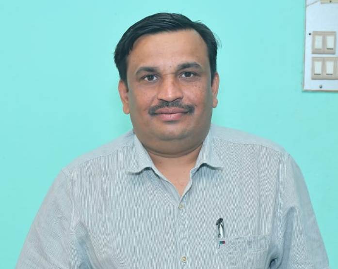 ಶಶಾಂಕ  ಹೆಗಡೆ ಅವರಿಗೆ ರಾಜ್ಯ ಮಟ್ಟದ ಅತ್ಯುತ್ತಮ ಶಿಕ್ಷಕ ಪ್ರಶಸ್ತಿ
