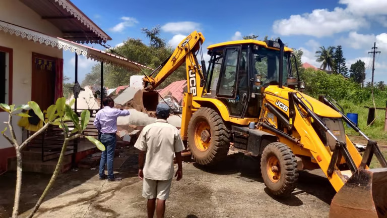 ಗೋವಾದಲ್ಲಿ ಅತಿಕ್ರಮಣ ಮನೆಗಳ ತೆರವಿಗೆ ಮುಂದಾದ ಗೋವಾ ಸರ್ಕಾರ