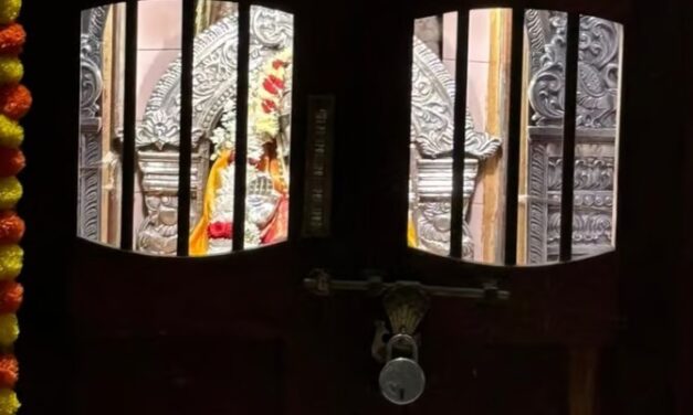 ನವರಾತ್ರಿ ಉತ್ಸವಕ್ಕೆ ವಿಘ್ನ ತಂದ ಎರಡು ಗುಂಪುಗಳ ಘರ್ಷಣೆ, ದೇವಸ್ಥಾನದ ಬಾಗಿಲಿಗೆ ಬೀಗ..?