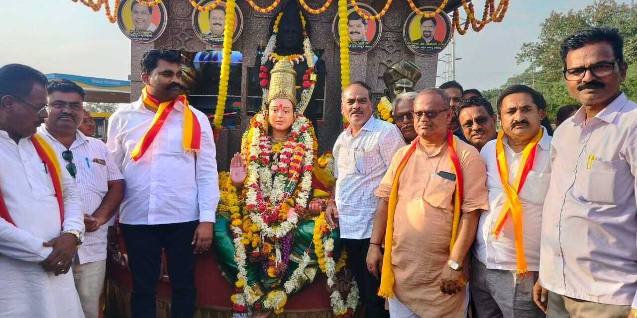 ಮುಧೋಳಕ್ಕೆ ತಲುಪಿದ ಭುವನೇಶ್ವರಿ ರಥ