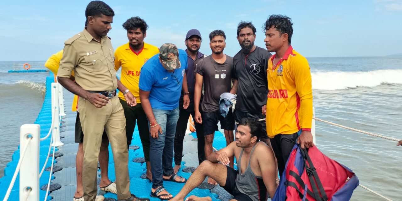 ಮುರುಡೇಶ್ವರದಲ್ಲಿ ಸಮುದ್ರದಲ್ಲಿ ಮುಳುಗುತ್ತಿದ್ದ ಪ್ರವಾಸಿಗನ ರಕ್ಷಣೆ