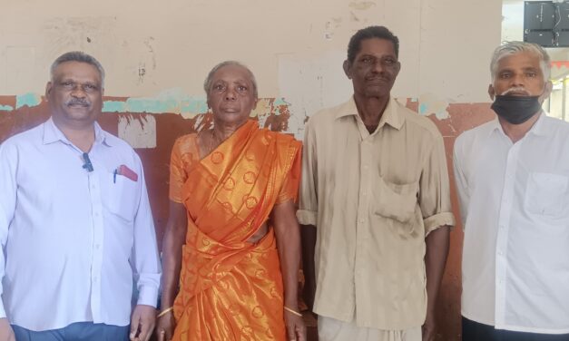 ಯಲ್ಲಾಪುರ ತಾಲ್ಲೂಕಿನ ಗುಳ್ಳಾಪುರದ ವೃದ್ಧೆ ಮಹಿಳೆಗೆ ಆಶ್ರಯ ನೀಡಿದ  ವೃದ್ಧಾಶ್ರಮ