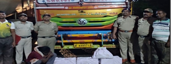 ಗೋವಾದಿಂದ ಕರ್ನಾಟಕಕ್ಕೆ ಅಕ್ರಮ ಮದ್ಯ ಸಾಗಾಟ