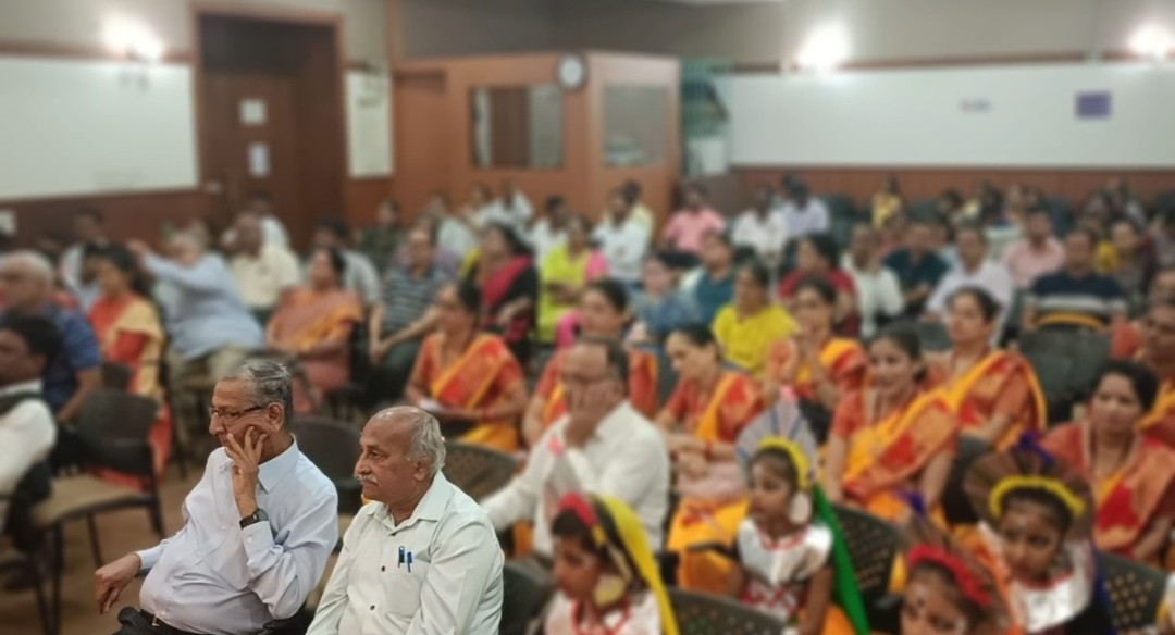ಕನ್ನಡ ಡಿಂಡಿಮ ಉತ್ಸವ -ಹೆಚ್ಚಿನ ಸಂಖ್ಯೆಯಲ್ಲಿ ಆಗಮಿಸಿದ್ದ ಕನ್ನಡಿಗರು