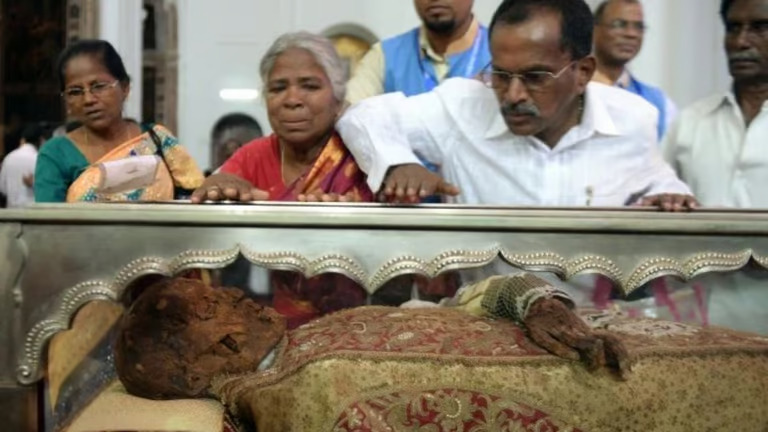 ಸಂತ ಫ್ರಾನ್ಸಿನ್ಸ ಜೇವಿಯರ್ ದರ್ಶನ ಪಡೆದ 70 ಲಕ್ಷ ಜನ ಭಕ್ತಾದಿಗಳು