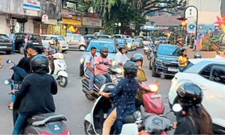 Road bandh like suddenly in Panaji…!