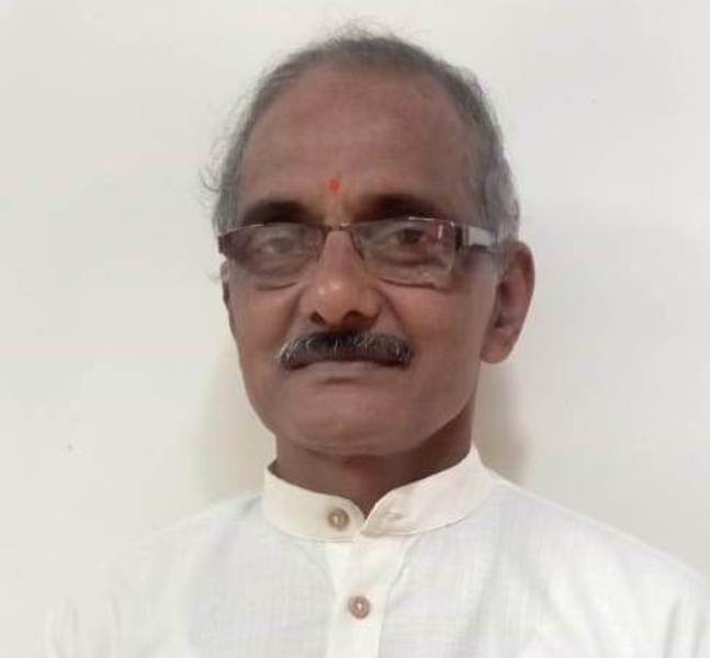 ಯಕ್ಷಗಾನ ಪ್ರಸಿದ್ಧ ಭಾಗವತ ತೃಯಂಬಕ ಹೆಗಡೆ ರವರಿಗೆ ಎಂ.ಎಮೇಶ ಪ್ರಶಸ್ತಿ