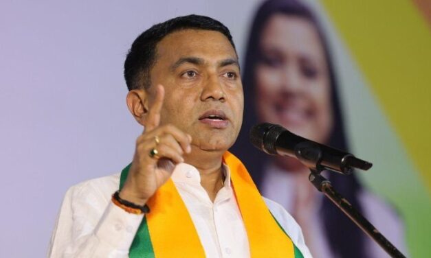 ಪಾಕಿಸ್ತಾನ ಇಬ್ಬಾಗವಾಗಲಿದೆ-ಗೋವಾ ಸಿಎಂ ಭವಿಷ್ಯ..?