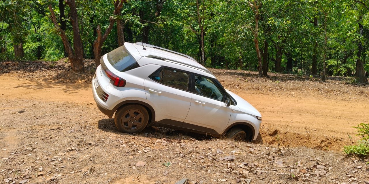 ಯಲ್ಲಾಪುರದ ಹುಟಕಮನೆ ಭಾಗದಲ್ಲಿ ಸೆರೆಸಿಕ್ಕ ಕಳ್ಳ