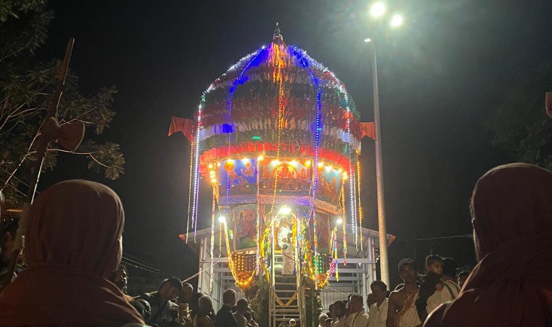 ರಥವೇರಿದ ಲಕ್ಷ್ಮೀನೃಸಿಂಹ ದೇವರು: ಸ್ವರ್ಣವಲ್ಲೀಯಲ್ಲಿ ಭಕ್ತರ ಹರ್ಷೋದ್ಘಾರ