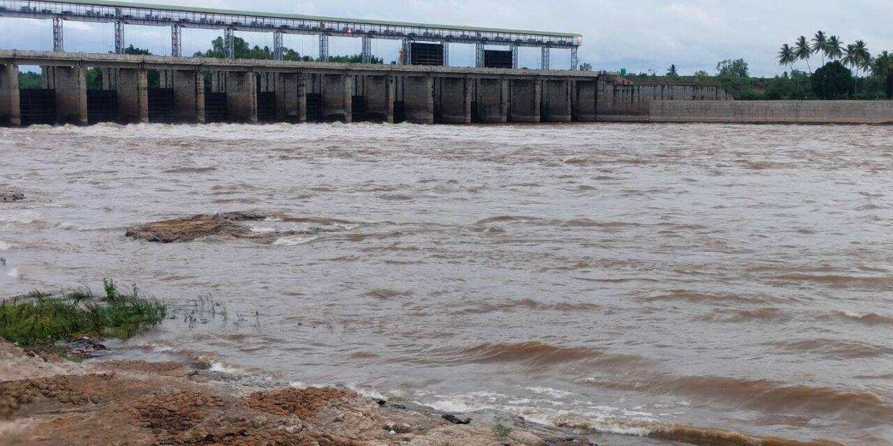 ಹಿಪ್ಪರಗಿ ಬ್ಯಾರೇಜ್ ಗೆ ೩೩ ಸಾವಿರ ಕ್ಯೂಸೆಕ್ ಒಳ ಹರಿವು