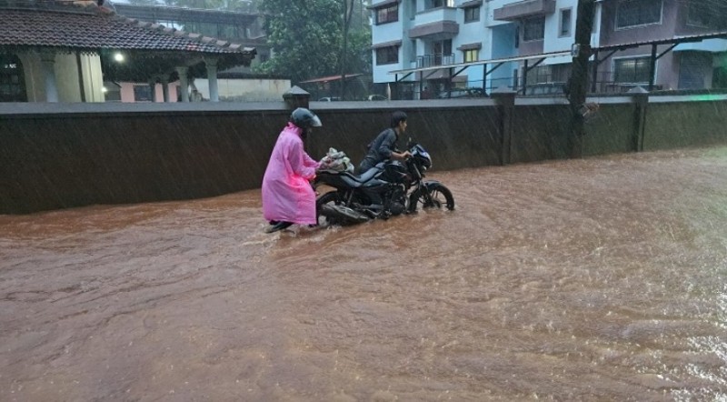 ಗೋವಾದಲ್ಲಿ ಭಾರಿ ಮಳೆ, ಕೆಲವೆಡೆ ಪ್ರವಾಹ ಭೀತಿ