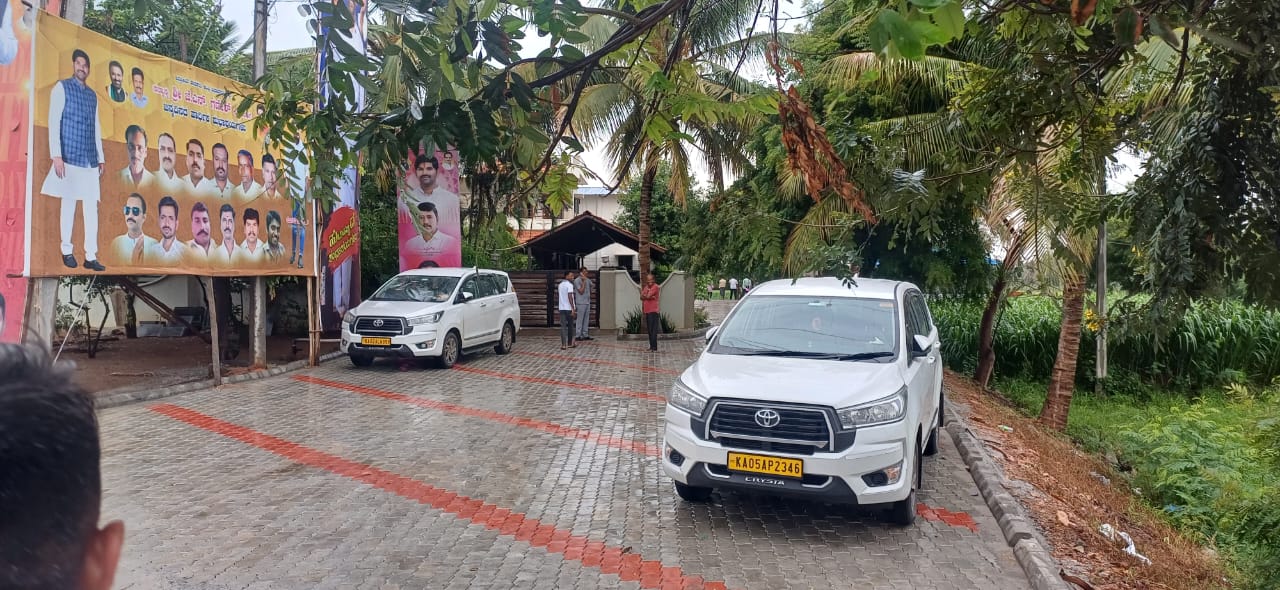 ಕಂಪ್ಲಿ ಶಾಸಕ ಜೆ.ಎನ್.ಗಣೇಶ ಅವರ ಕಂಪ್ಲಿ ನಿವಾಸದ ಮೇಲೆ ಇಡಿ ದಾಳಿ