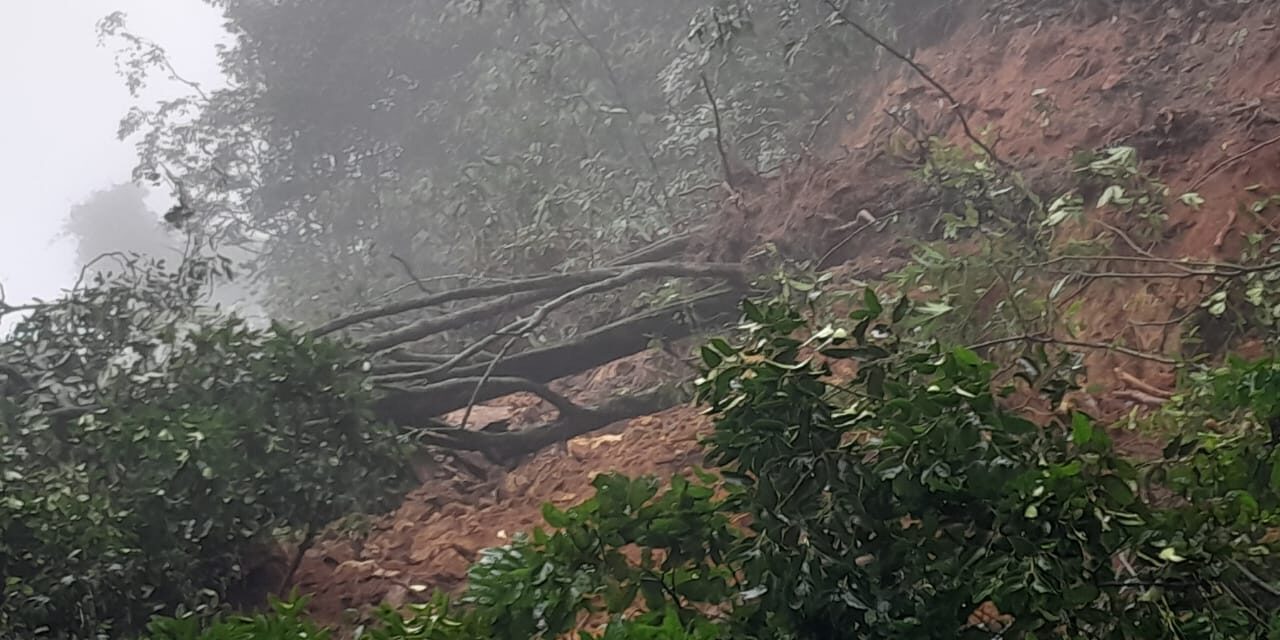 ಮುಂದುವರಿದ ಭೂಕುಸಿತ ಸಂಚಾರ ಸಂಪೂರ್ಣ ಬಂದ್