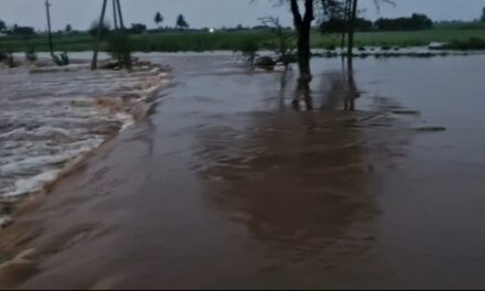 ಕುಡಚಿಯಲ್ಲಿ ಸುರಿದ ಭೀಕರ ಮಳೆಗೆ ಜನ ಜೀವನ ಸಂಪೂರ್ಣ ಅಸ್ತವ್ಯಸ್ತ.