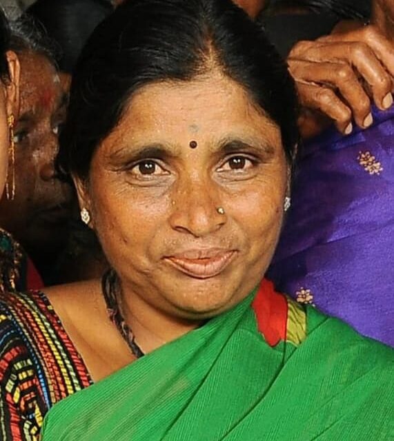 ಮನಕಲುಕುವ ಘಟನೆ- ದೆವ್ವ ಬಿಡಿಸಲು ಹೋಗಿ ಮಹಿಳೆ ಸಾವು…!