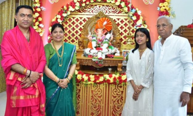 ಗೋವಾ ಸಿಎಂ ಸಾವಂತ್ ಮನೆಯಲ್ಲಿ ಗೌರಿ-ಗಣೇಶ ಹಬ್ಬದ ಸಂಭ್ರಮ