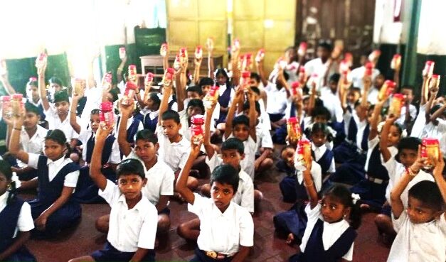 ಡಾಬರ್ ವತಿಯಿಂದ ವಿದ್ಯಾರ್ಥಿಗಳಿಗೆ ಉಚಿತ ಡಾಬರ್ ಚವನ್ ಪ್ರಾಶ್ ವಿತರಣೆ