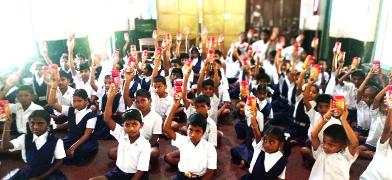 ಡಾಬರ್ ವತಿಯಿಂದ ವಿದ್ಯಾರ್ಥಿಗಳಿಗೆ ಉಚಿತ ಡಾಬರ್ ಚವನ್ ಪ್ರಾಶ್ ವಿತರಣೆ