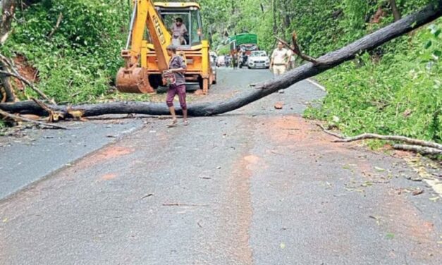 ಗೋವಾ-ಬೆಳಗಾವಿ ಮಾರ್ಗದ ಚೋರ್ಲಾ ಘಾಟ್ ವಾಹನ ಸವಾರರೇ ಎಚ್ಚರ….!