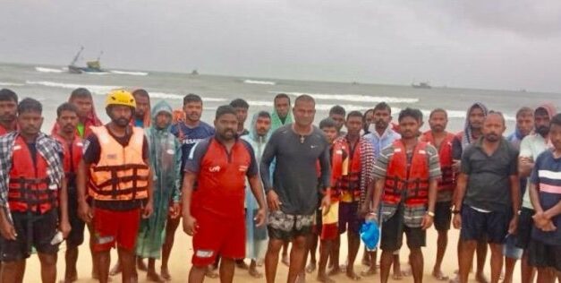 ಗೋವಾದಲ್ಲಿ ತಪ್ಪಿದ ಭಾರಿ ದುರ್ಘಟನೆ, 27 ಮೀನುಗಾರರ ರಕ್ಷಣೆ…!