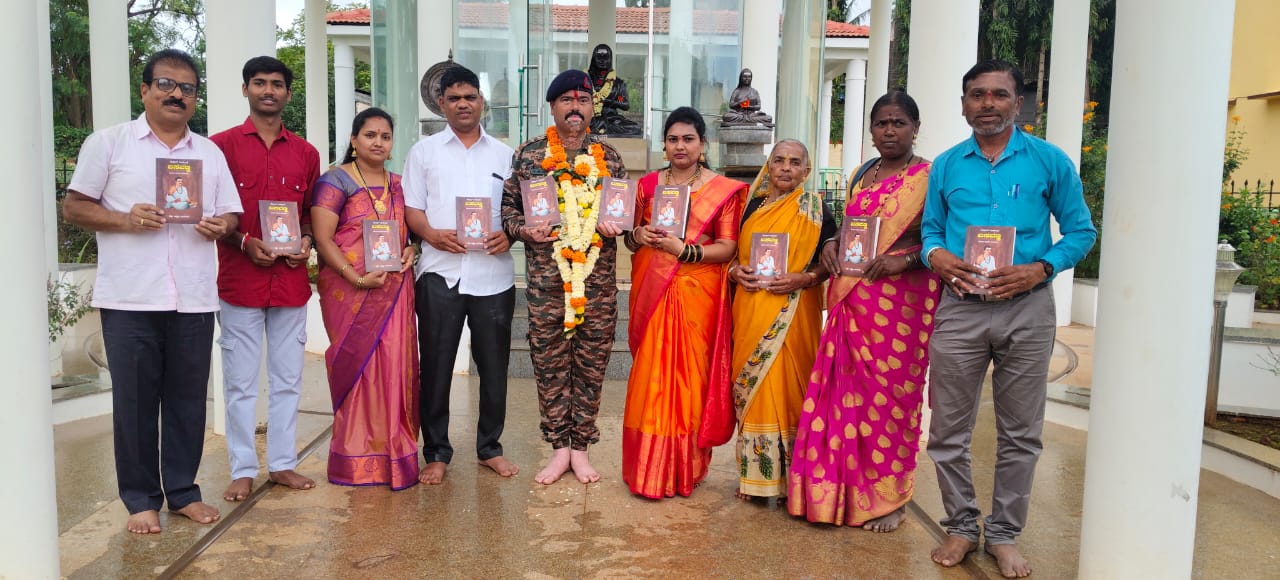 ಚನ್ನಾಮ್ಮಾಜಿ ಸಮಾಧಿಯ ಸನ್ನಿದಿಯಲ್ಲಿ ಯೋಧರಿಗೆ ಗೌರವ