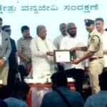 ಉಪವಲಯ ಅರಣ್ಯಾಧಿಕಾರಿ ಗುರುರಾಜ್ ಗೌಡರಿಗೆ ಮುಖ್ಯಮಂತ್ರಿ ಚಿನ್ನದ ಪದಕ ಪ್ರಧಾನ