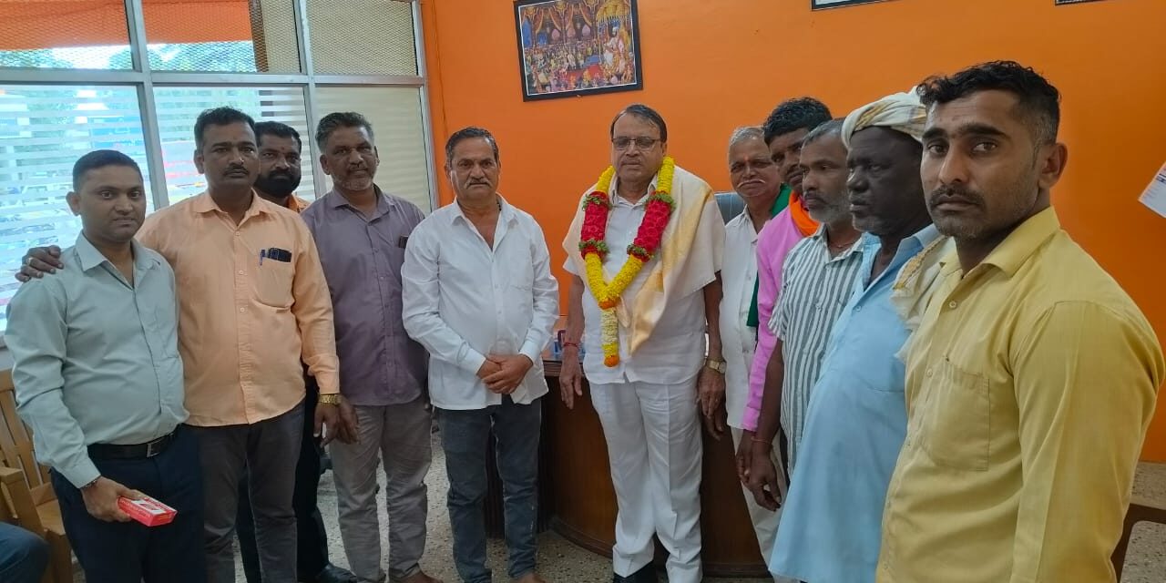 ಘೋಟ್ನೇಕರ ರವರಿಗೆ ಗುಂಡೊಳ್ಳಿ ಸಹಕಾರಿ ಬ್ಯಾಂಕ ವತಿಯಿಂದ ಸನ್ಮಾನ