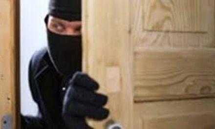 ಗೋವಾದಲ್ಲಿ ಬೆಚ್ಚಿ ಬೀಳಿಸುವ ಘಟನೆ,ಶಸ್ತ್ರಾಸ್ತ್ರದೊಂದಿಗೆ ಮನೆಗೆ ನುಗ್ಗಿದ ಧರೋಡೆಕೋರರು