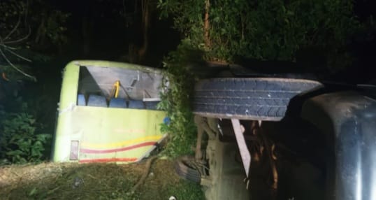 ಕಾರು- ಬಸ್ ಡಿಕ್ಕಿಯಾದ ಪರಿಣಾಮ ಒರ್ವ ಸಾವು,ಹಲವರಿಗೆ ಗಾಯ