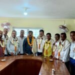 ಕೆ.ಡಿ.ಸಿ.ಸಿ ಚುನಾವಣೆಯಲ್ಲಿ ಗೆದ್ದ ಕೃಷ್ಣಾ ದೇಸಾಯಿ ಅವರಿಗೆ  ಗೌರವ ಸನ್ಮಾನ