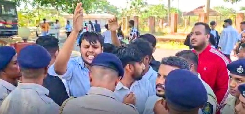 ಚುನಾವಣೆ ರದ್ಧು, ಗೋವಾ ವಿಶ್ವವಿದ್ಯಾಲಯದಲ್ಲಿ ಉದ್ವಿಗ್ನ ಪರಿಸ್ಥಿತಿ…!