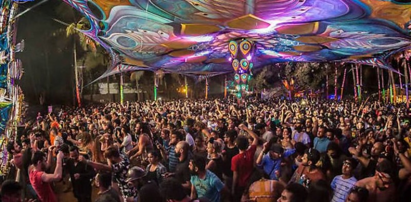 ಗೋವಾ ನೈಟ್ ಕ್ಲಬ್/ ಪ್ರವಾಸಿಗರ ಜೀವದೊಂದಿಗೆ ಆಟವಾಡಲಾಗುತ್ತಿದೆಯೇ…?