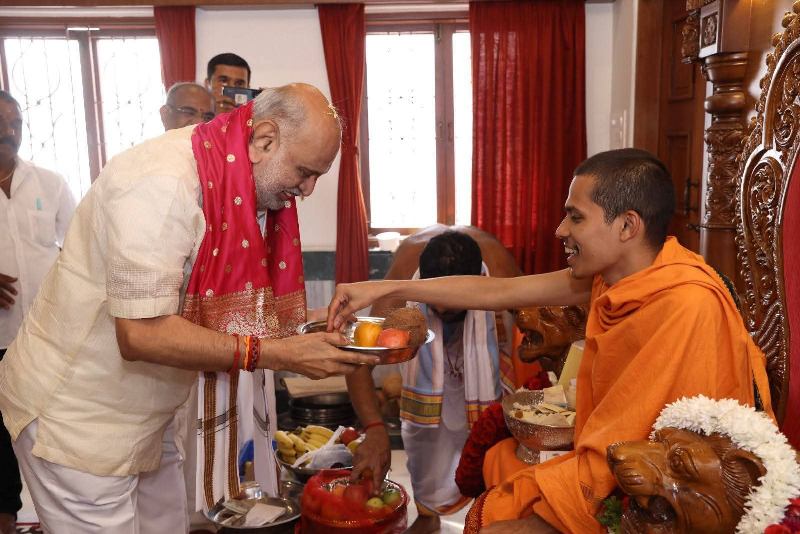 ಪರ್ತಗಾಳಿ ಮಠಕ್ಕೆ ಆಗಮಿಸಿದ ಯಲ್ಲಾಪುರ ಶಾಸಕ ಶಿವರಾಮ ಹೆಬ್ಬಾರ್