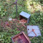 ಜೋಯಿಡಾ ಕರಡಿ ದಾಳಿಯಿಂದ ಸಾಕಾಣಿಕೆ ಮಾಡಿದ ಜೇನು ಪೆಟ್ಟಿಗೆ ನಾಶ