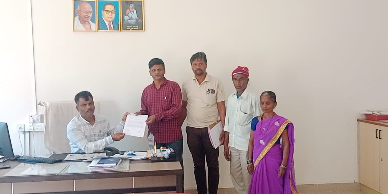 ಜೊಯಿಡಾ ದಿಂದ ಹಳಿಯಾಳ ದ ಶಾಸಕರ ಕಚೇರಿಗೆ ರೈತ ಸಂಘಮುತ್ತಿಗೆ