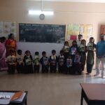 ಜೋಯಿಡಾ ಯರಮುಖ ಶಾಲೆಗೆ ದೇಣಿಗೆ ನೀಡಿದ ಸುಧಾಮ ದೇಸಾಯಿ