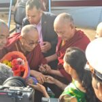 ಬೌದ್ಧ ಧರ್ಮಗುರು ದಲೈ ಲಾಮಾ ಅವರಿಗೆ ಹುಬ್ಬಳ್ಳಿಯಲ್ಲಿ  ಸ್ವಾಗತ