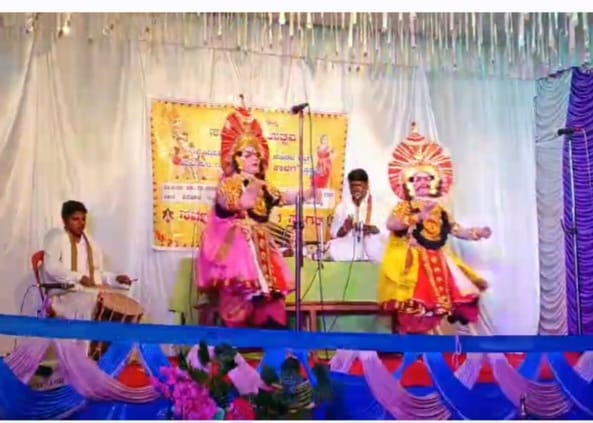 ಪ್ರೇಕ್ಷಕರ ಮನಸೂರೆಗೊಂಡ ವೀರಮಣಿ ಕಾಳಗ ಯಕ್ಷಗಾನ ಪ್ರಸಂಗ