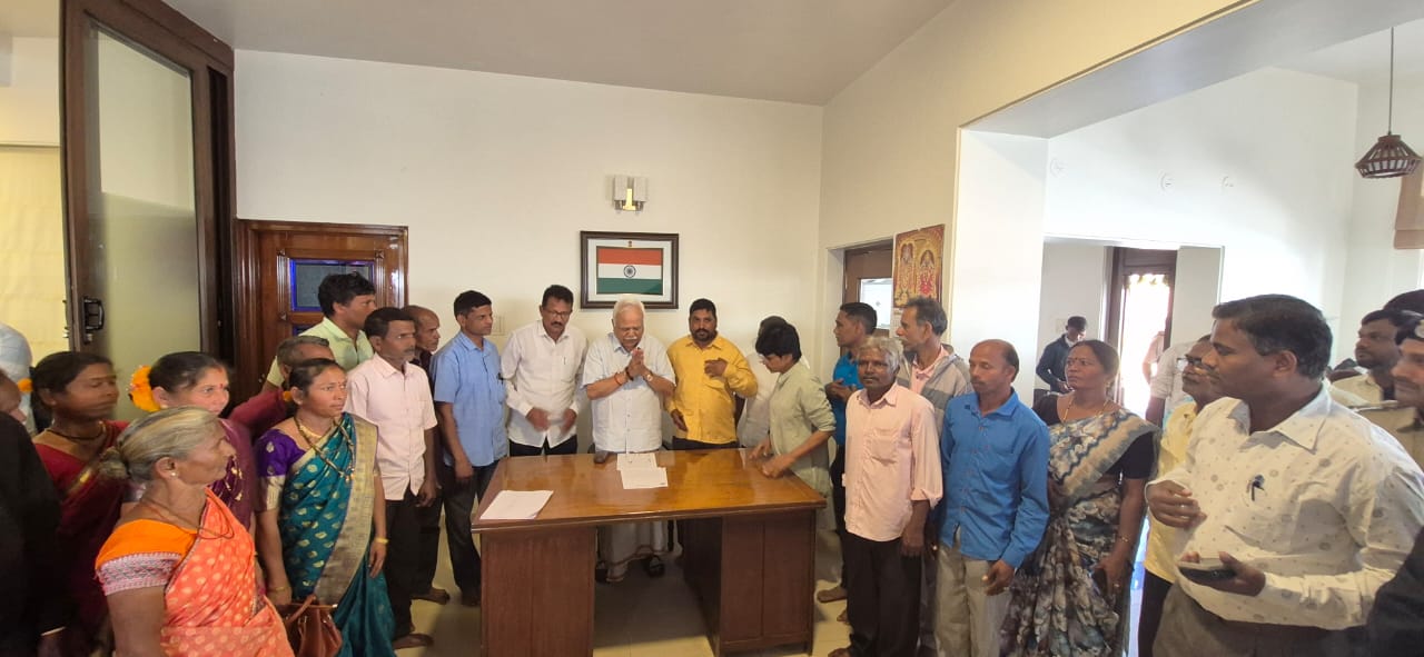 ಶಾಸಕ ಆರ್ ವಿ ದೇಶಪಾಂಡೆ ಅಧ್ಯಕ್ಷತೆಯಲ್ಲಿ ಹಳಿಯಾಳದಲ್ಲಿ ಸಭೆ