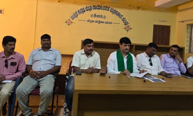 ಶಾಸಕರು ಪ್ರಾಯಶ್ಚಿತ ಮಾಡಿಕೊಂಡು ಜಾತ್ರೆಗೆ 5 ಕೋಟಿ  ಅನುದಾನ ತರಲಿ_ಅನಂತಮೂರ್ತಿ