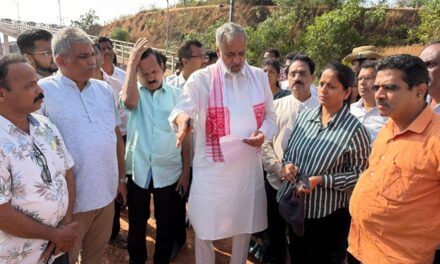 ಸಂಸದರು,ಶಾಸಕರಿಂದ ಕುಮಟಾ ರೈಲ್ವೆ ನಿಲ್ದಾಣ ಪ್ರಗತಿಯಲ್ಲಿರುವ ಕಾಮಗಾರಿಯ ವೀಕ್ಷಣೆ