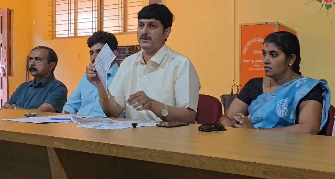 ಜಾತ್ರೆಗೆಂದು ಬರಬೇಕಿದ್ದ 5 ಕೋಟಿ ಹಣವೇ ಮಂಗಮಾಯ: ಅನಂತಮೂರ್ತಿ ಹೆಗಡೆ