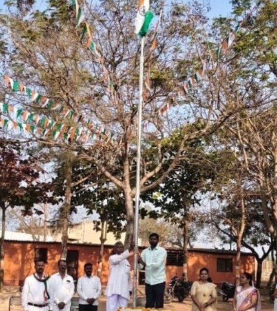 ಬೆಟಗೇರಿ ಕೃಷ್ಣಶರ್ಮ ಚೈತನ್ಯ ಶಾಲೆಯಲ್ಲಿ ಸಂಭ್ರಮದ ಗಣರಾಜ್ಯೋತ್ಸವ ಆಚರಣೆ