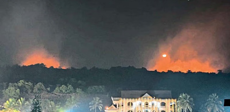 ಗೋವಾದಲ್ಲಿ ಕಾಡ್ಗಿಚ್ಚು ನಂದಿಸಲು ಸತತ ಕಾರ್ಯಾಚರಣೆ…!